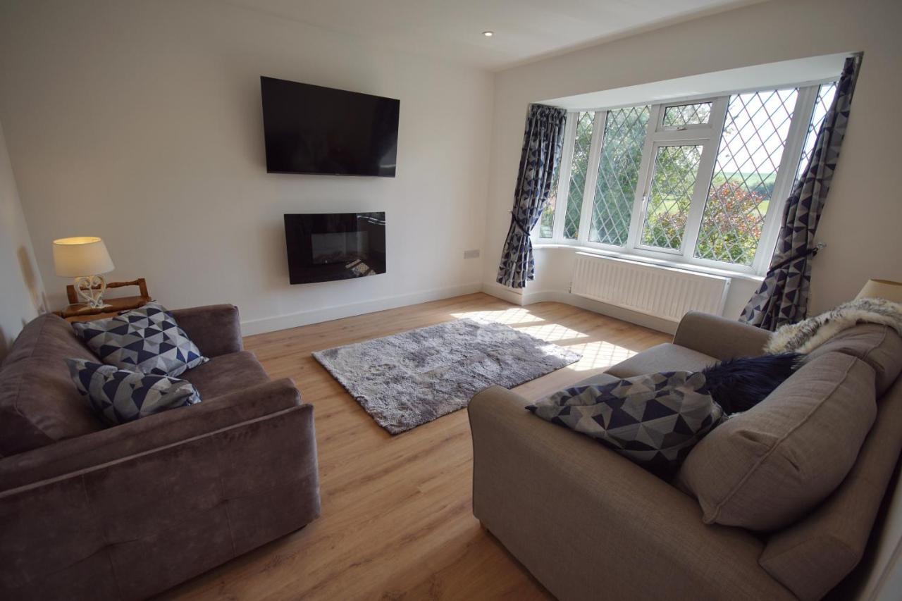 Vale View Scalford Villa Exterior photo